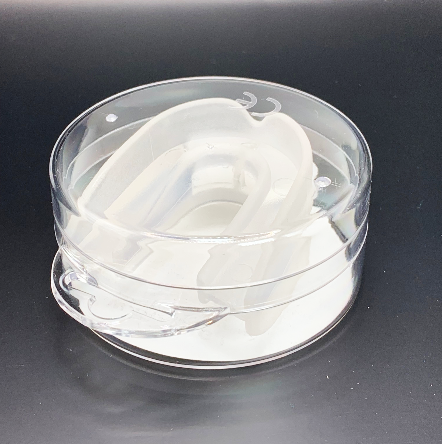 Protector bucal simple con caja